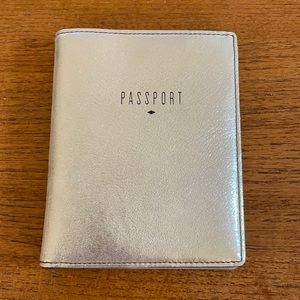 COPY - Fossil gold leather passport holder